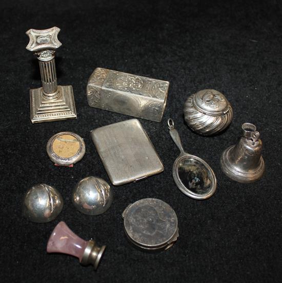 Small group of collectable silver incl. a rose quartz seal and a bell